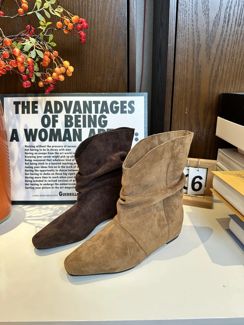 【豆豆】低跟短靴小方头筒靴冬一脚蹬时装靴平跟百搭瘦瘦靴