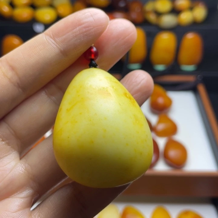 和田玉（糖玉）未镶嵌颈饰