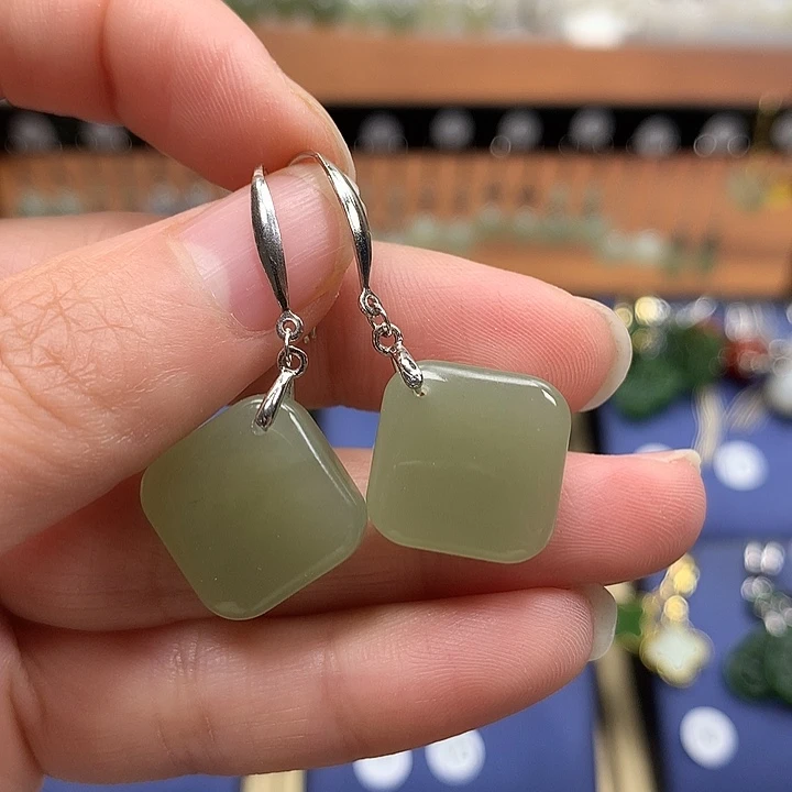 和田玉银S925镶嵌耳环方糖15左右晴水