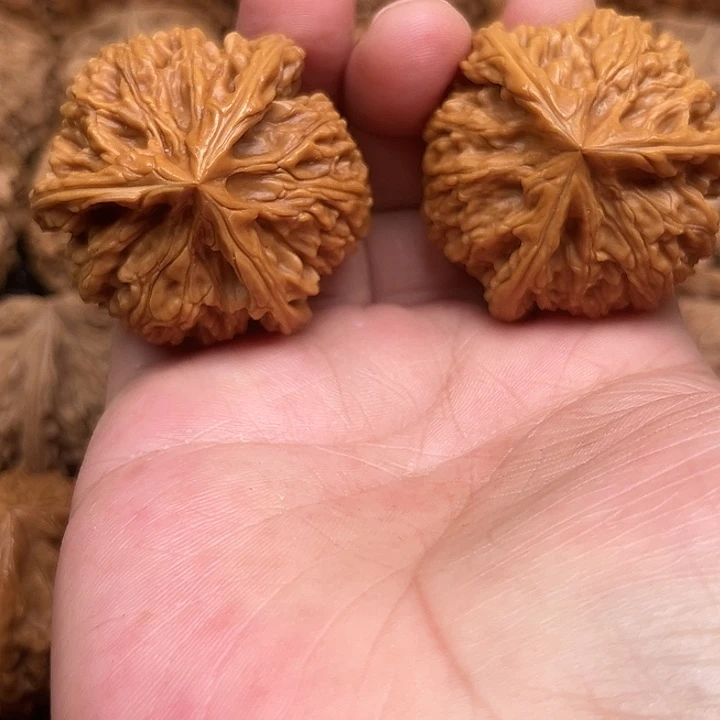 吊坠文玩核桃你们都在