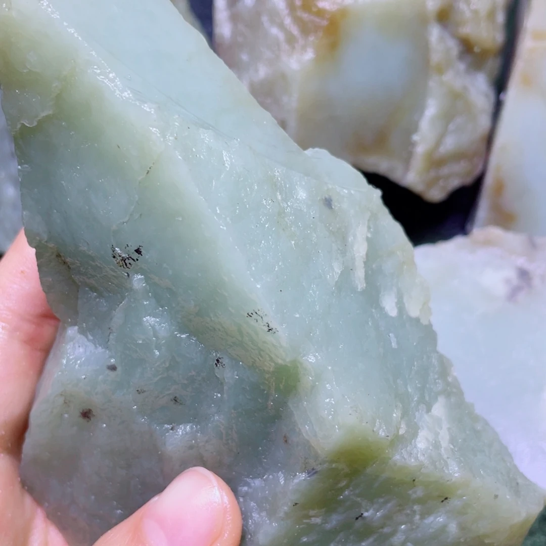 和田玉未镶嵌珠宝半成品