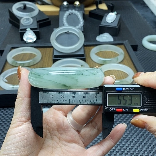 石英质玉（金丝玉）未镶嵌手镯