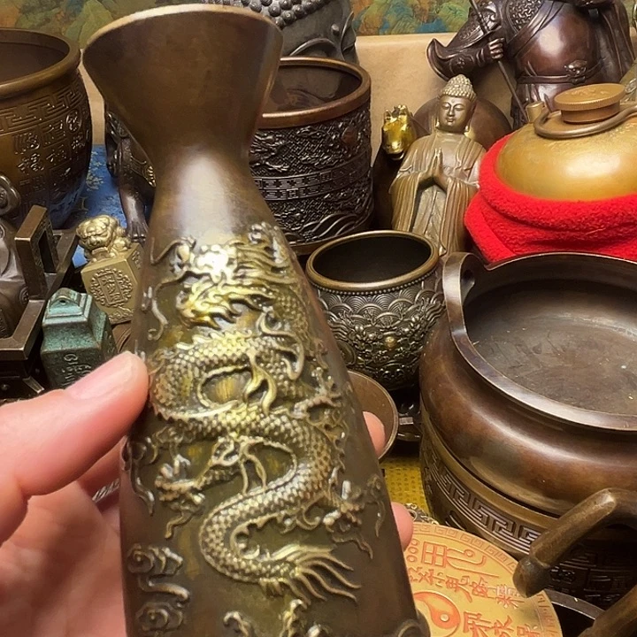 精美铜器批发档口