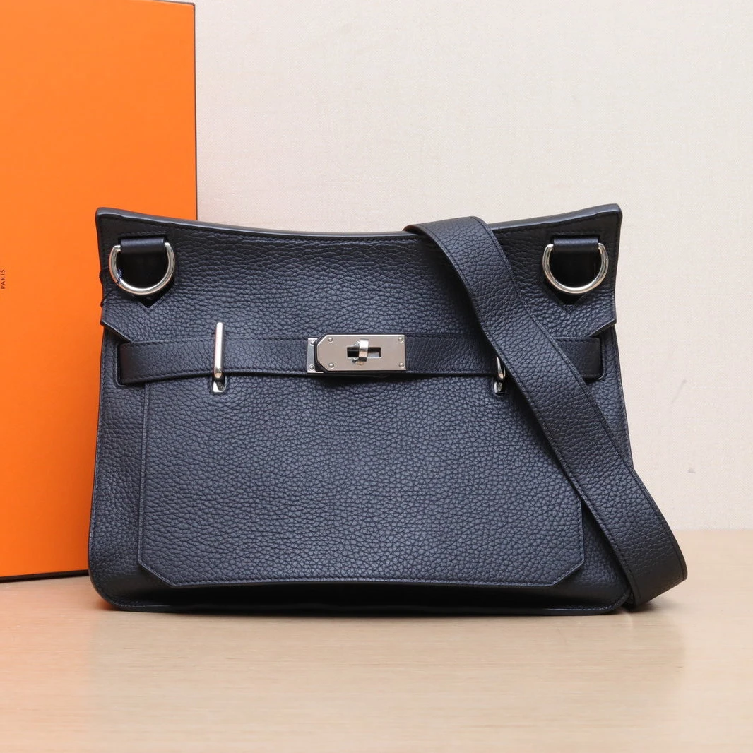 95新 Hermes/爱马仕 【活动黑黑】吉普赛 31 黑色 TC皮 框R 银扣