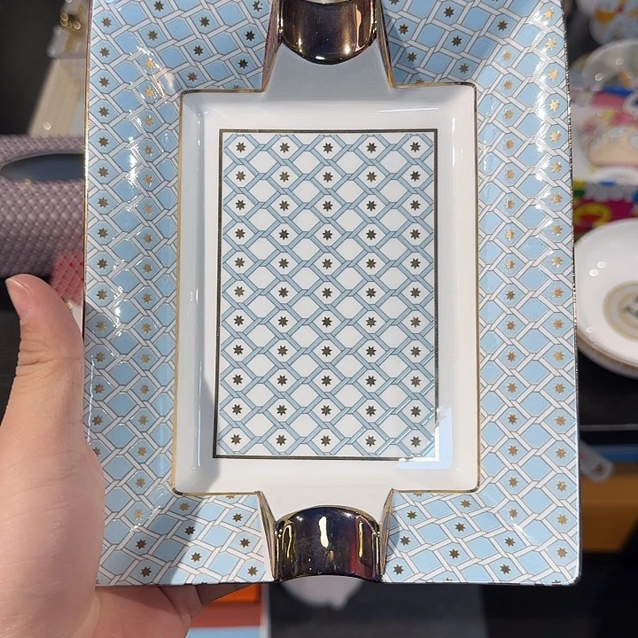 烟灰缸烟灰缸烟灰缸