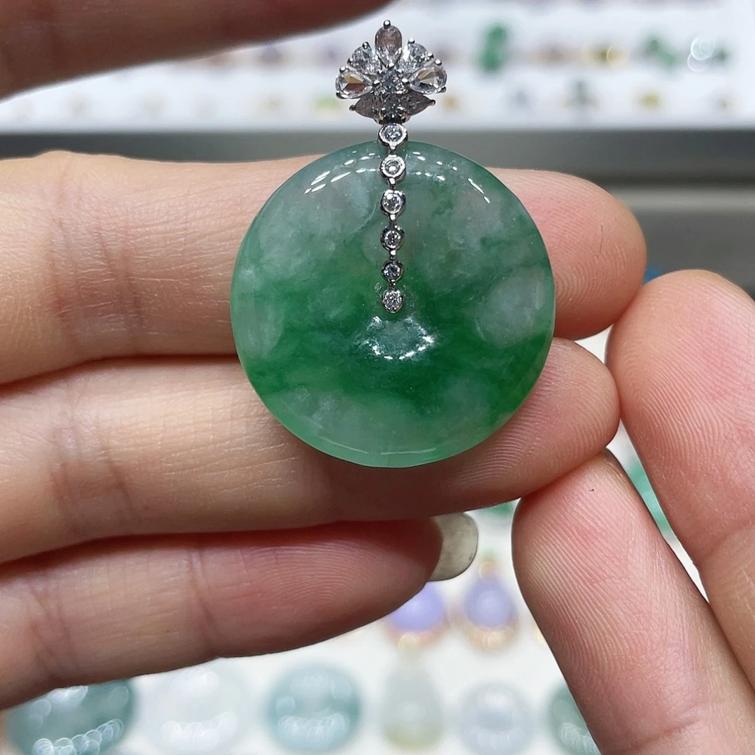 【闪购商品】翡翠18K金镶嵌吊坠(不含链)