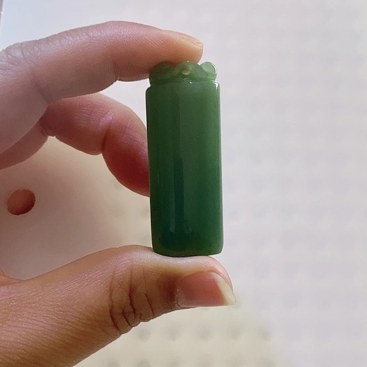 密玉（石英质玉）颈饰未镶嵌