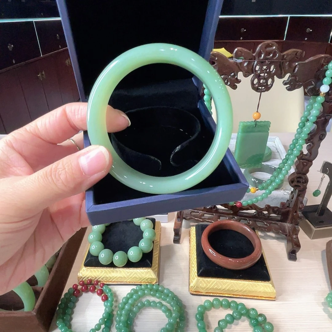 密玉（石英质玉）未镶嵌手链手镯