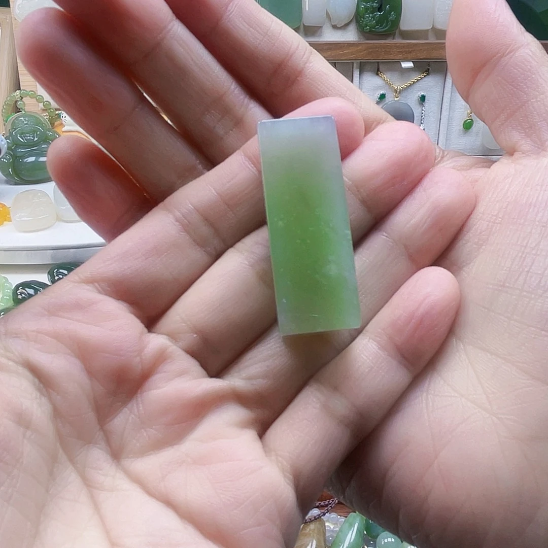 玉***好和田玉未镶嵌吊坠(不含链)