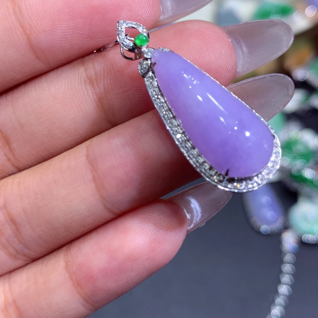 翡翠吊坠(赠链)18K金镶嵌