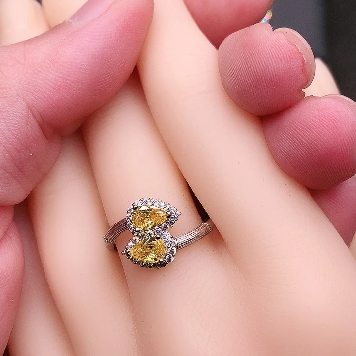 银S925镶嵌彩色蓝宝石戒指