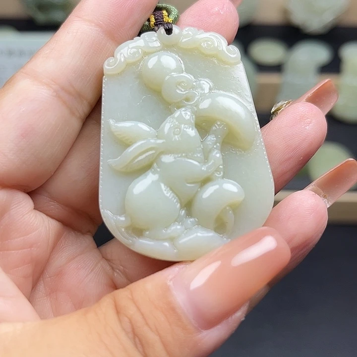 颈饰未镶嵌和田玉