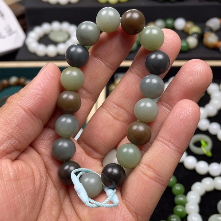 和田玉手串未镶嵌新疆且末蓝卡12圆柔光