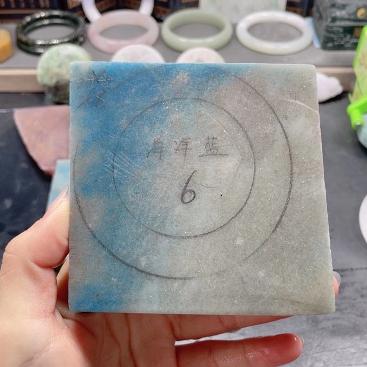 是***呐石英质玉未镶嵌手镯定制