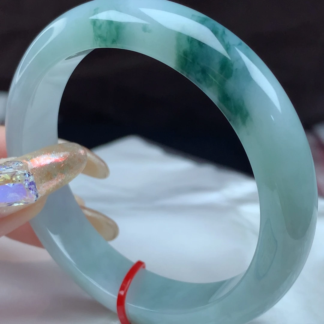 翡翠手镯未镶嵌96175，