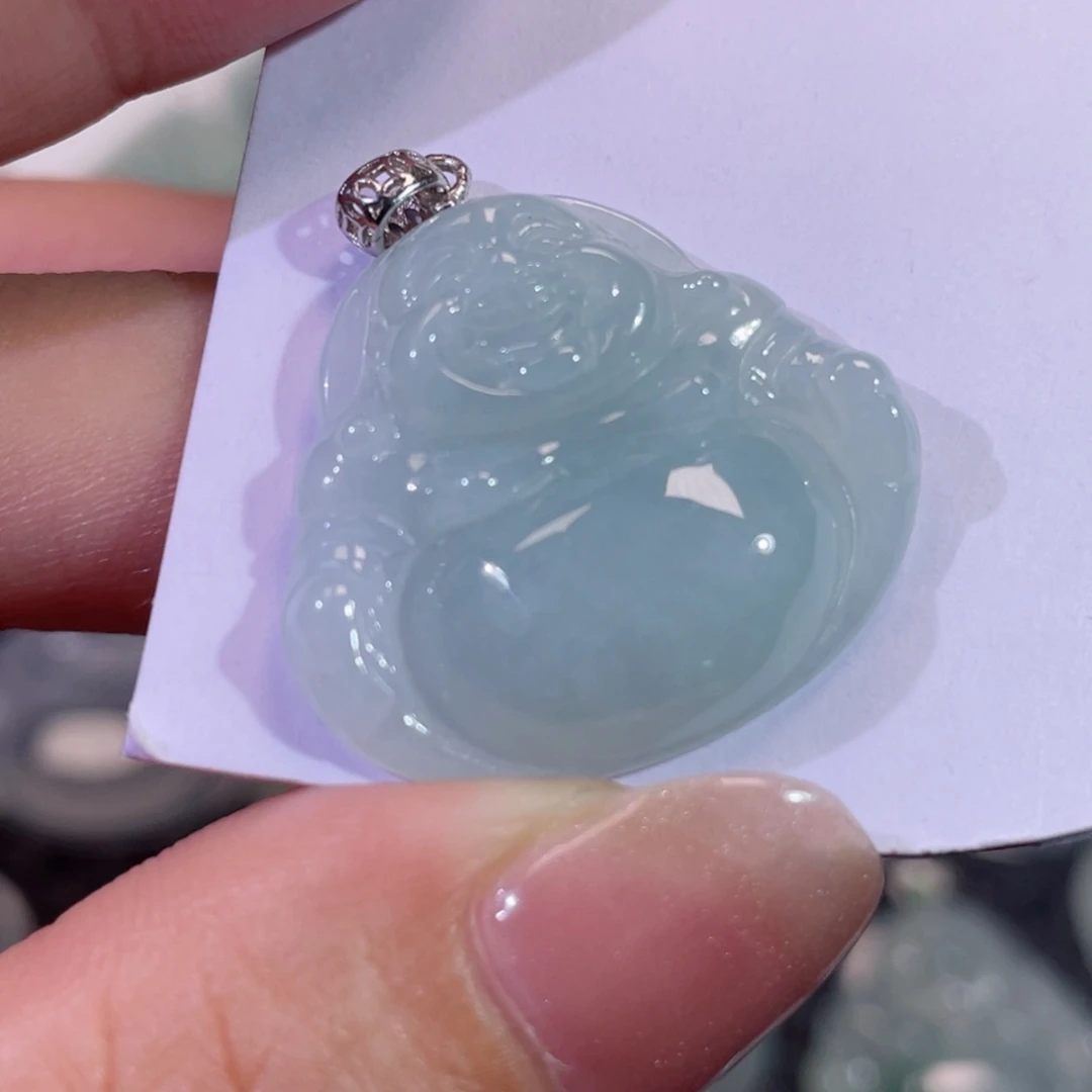 翡翠未镶嵌颈饰佛公