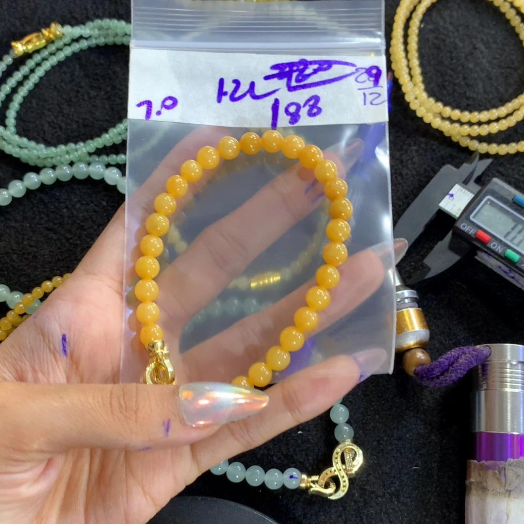 定制翡翠未镶嵌天然缅甸翡翠多样性