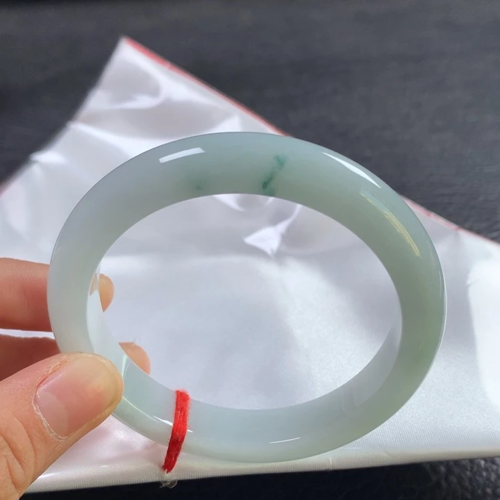 翡翠未镶嵌手镯57➕