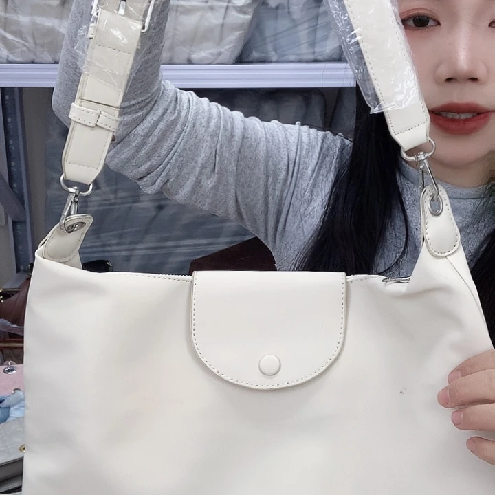 小牛皮（革）牛剖层皮革牛皮（革）