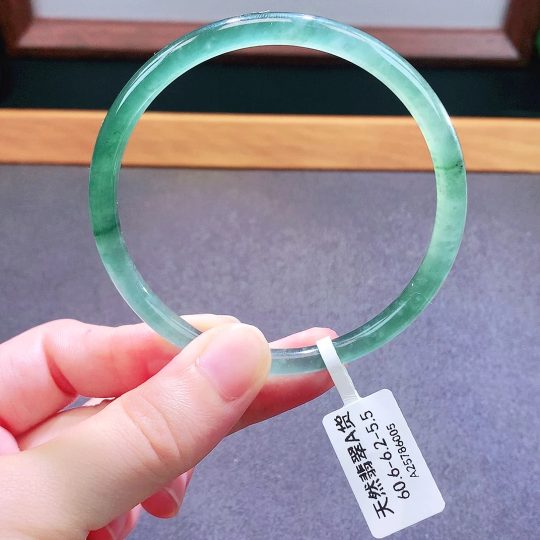未镶嵌手镯翡翠天然翡翠
