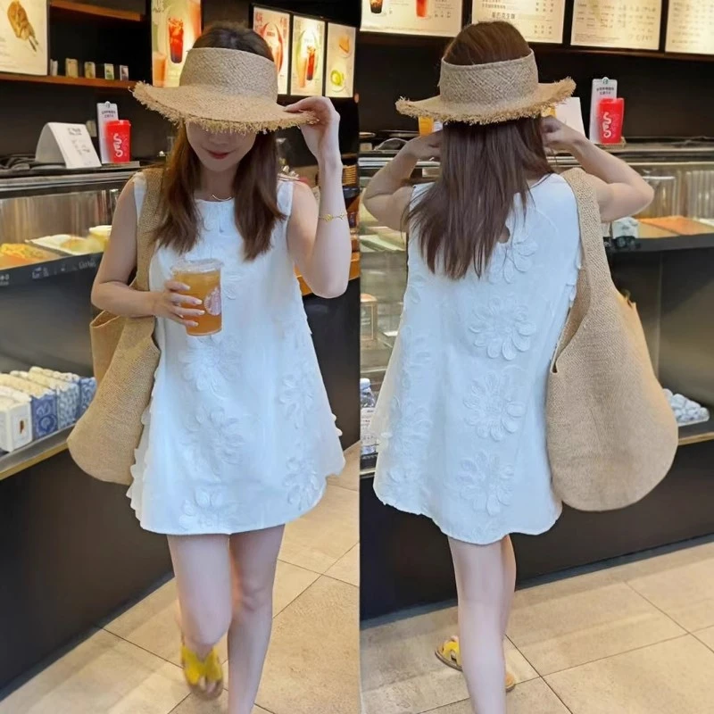 法式白色无袖背心连衣裙子女夏2025新款设计感小个子气质度假短裙