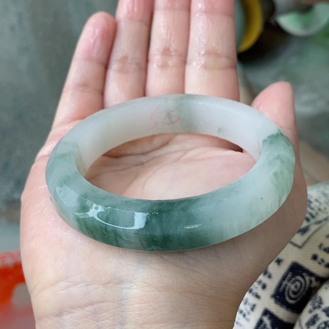 石英质玉手镯未镶嵌杨*萌定制