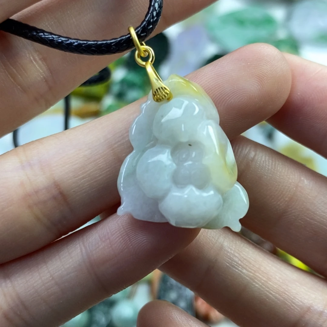 翡翠未镶嵌颈饰吊坠