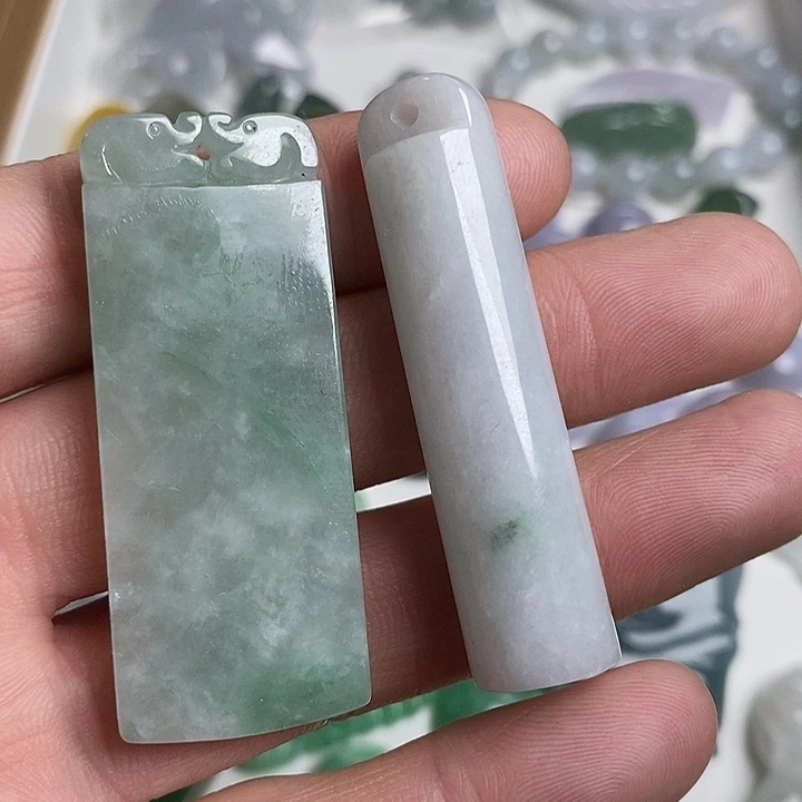 翡翠未镶嵌颈饰天然翡翠15