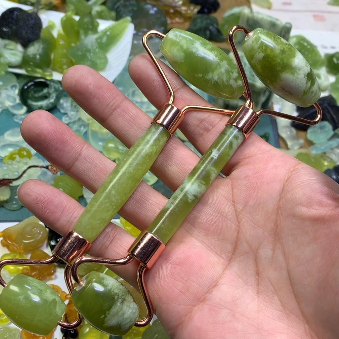 岫玉颈饰未镶嵌乔****