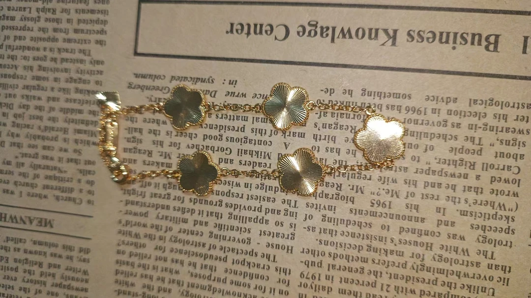 r09时尚女士百搭手链