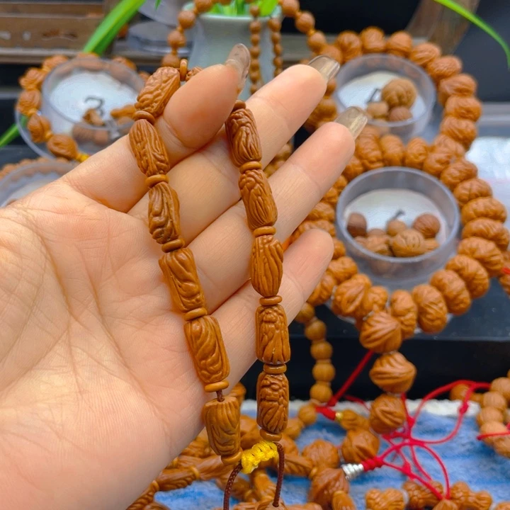 许***愿红红火火。红红火火