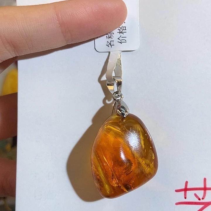 琥珀未镶嵌珠宝奇石