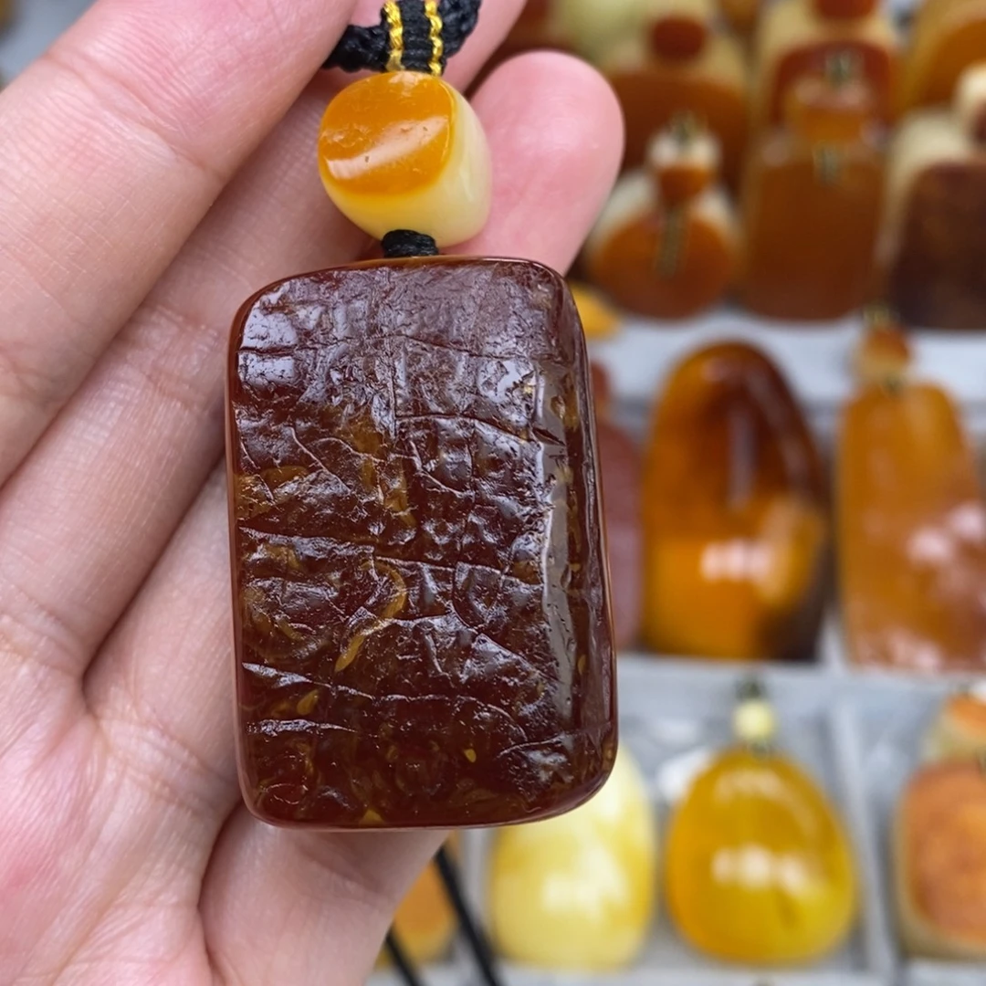 琥珀未镶嵌珠宝奇石
