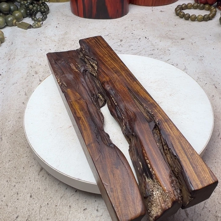 若***水木非洲檀香底座摆件