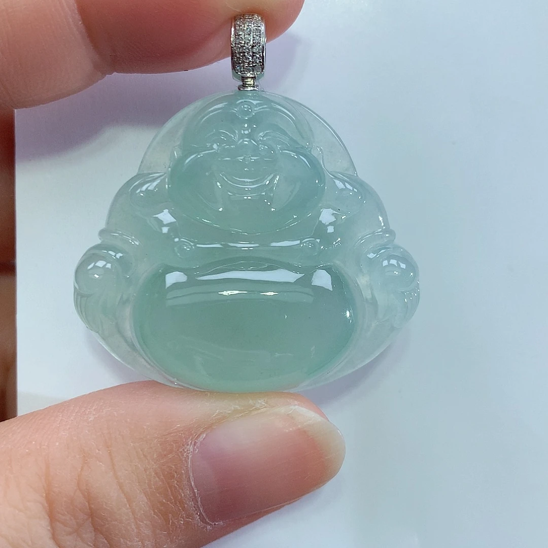 翡翠18K金镶嵌颈饰佛