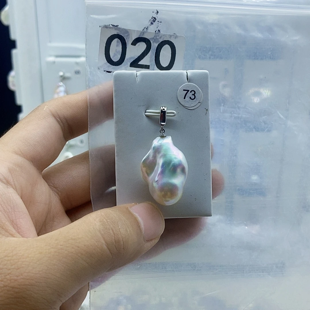 淡水珍珠合金颈饰