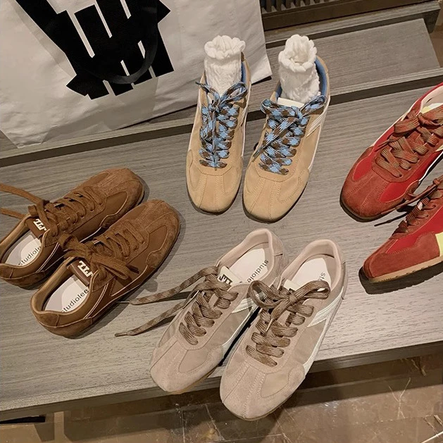 方头安哥拉红板鞋女撞色休闲厚底德训鞋真皮秋冬新款拼色阿甘鞋