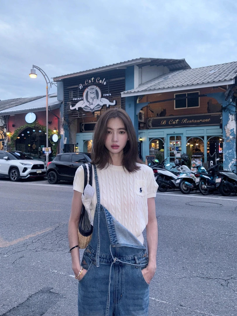 2025春夏新款韩系减龄标刺绣减龄针织短袖T恤复古牛仔背带裤套装