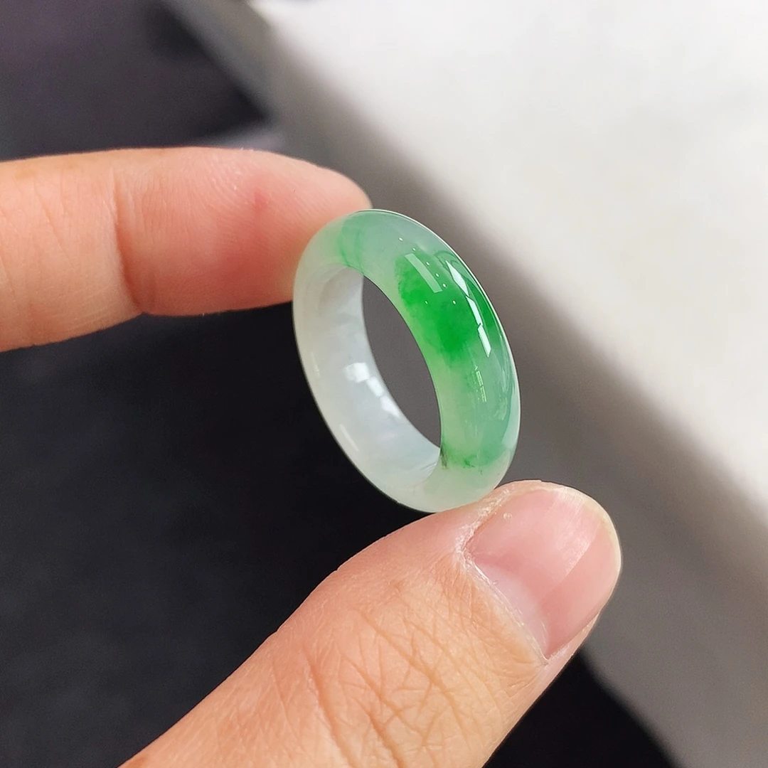 翡翠未镶嵌戒指19号