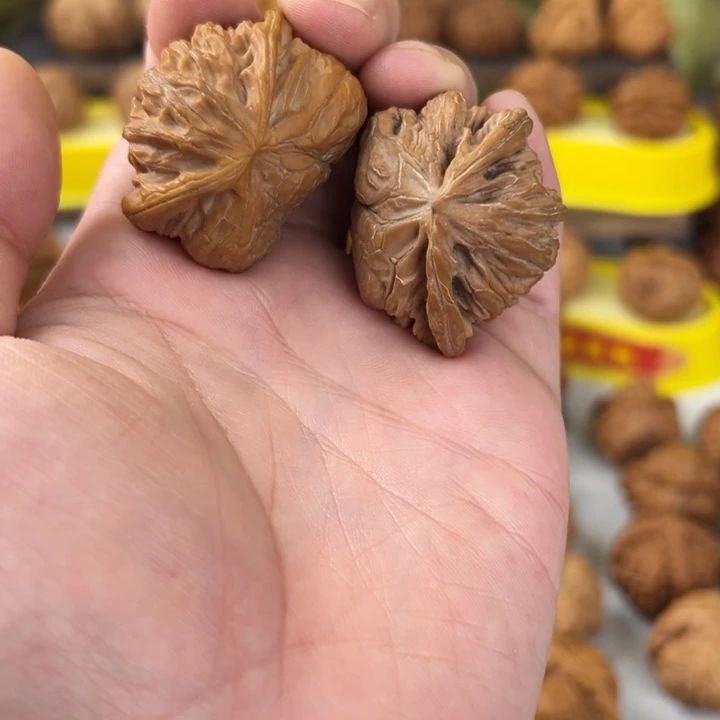 吊坠文玩核桃37宫灯蛇头