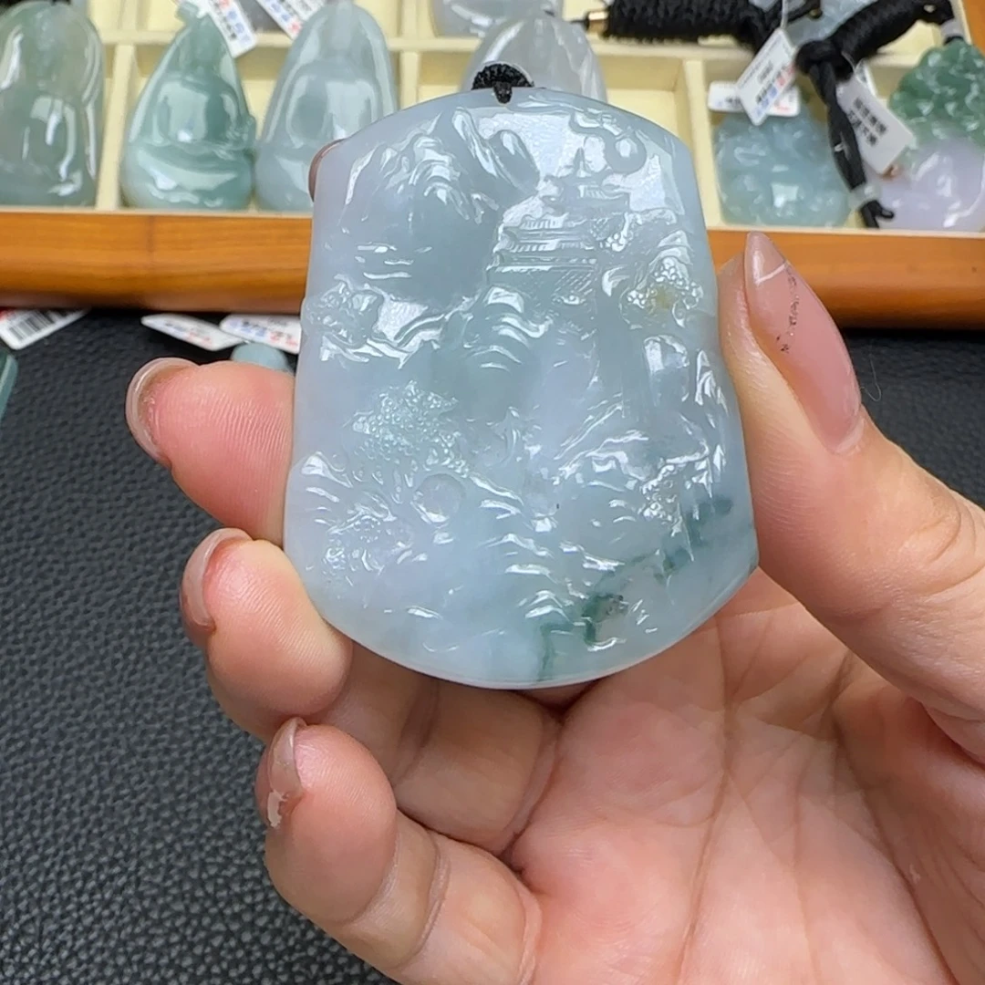 翡翠未镶嵌颈饰