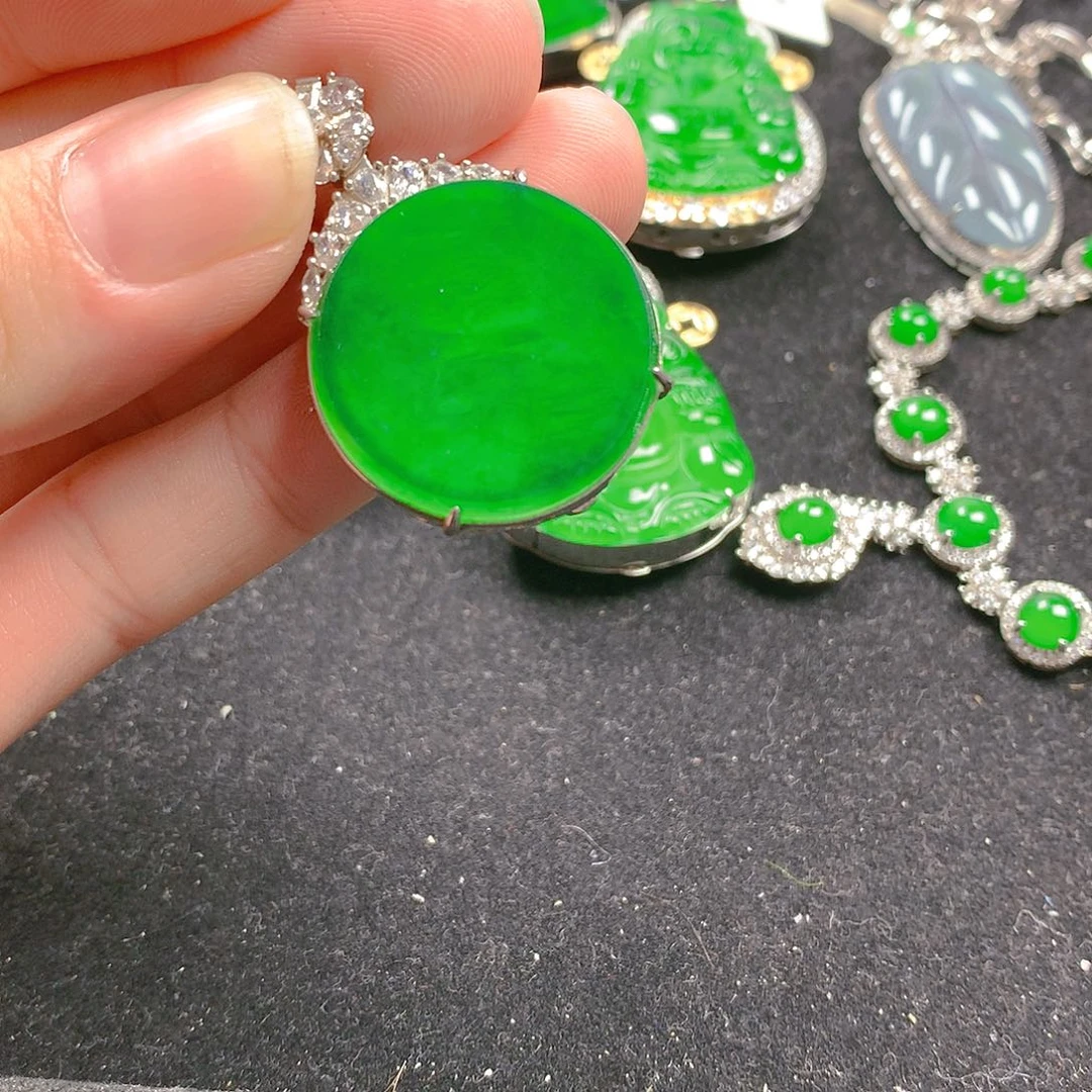 颈饰银S925镶嵌翡翠翡翠