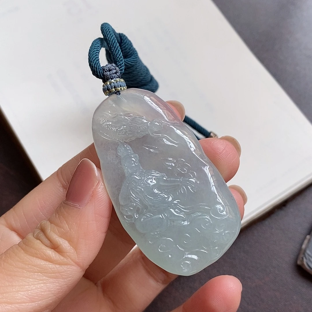 翡翠颈饰未镶嵌御龙观音