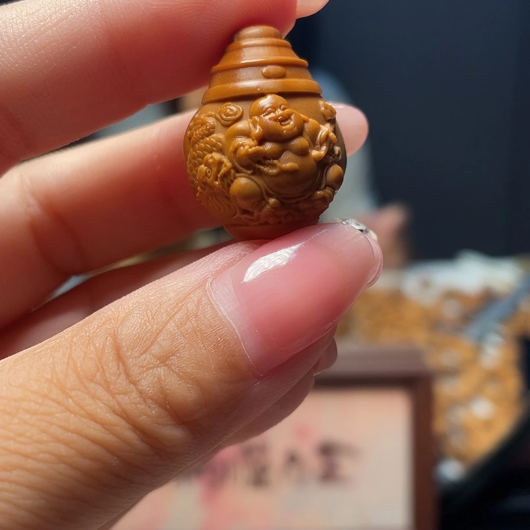 橄榄核等各种材料组成了