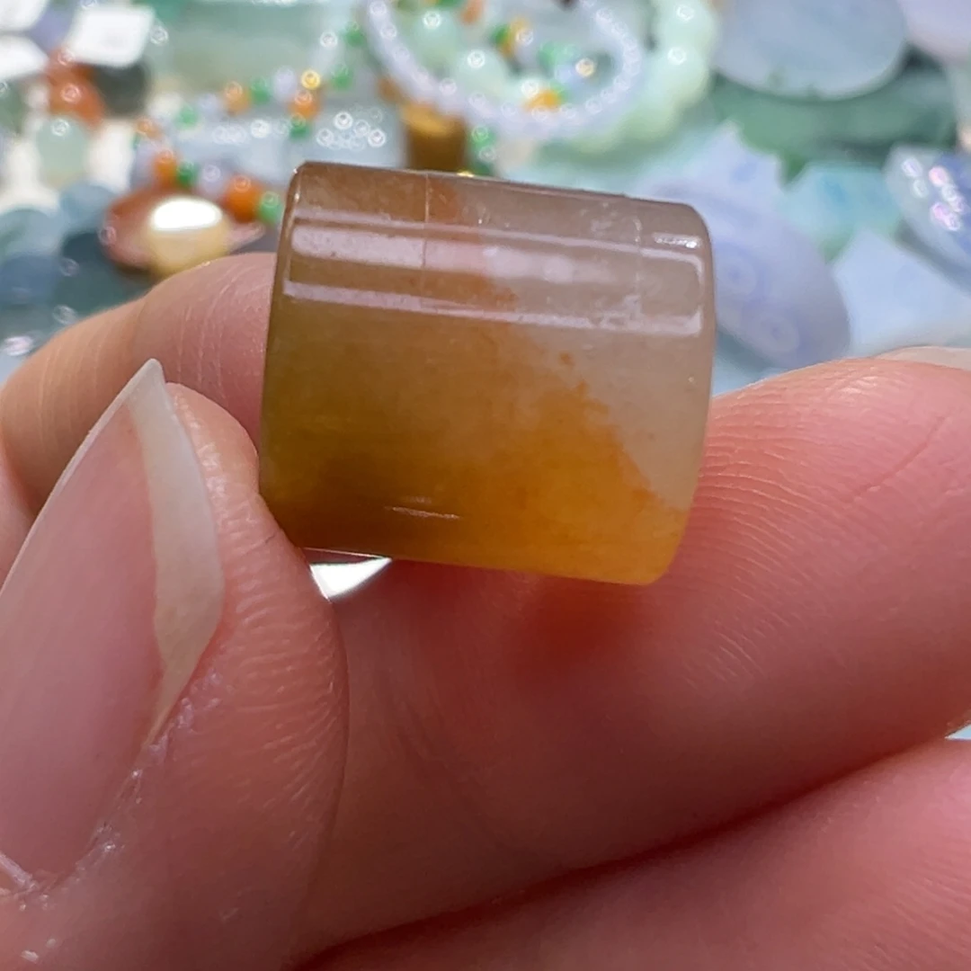 未镶嵌定制翡翠翡翠