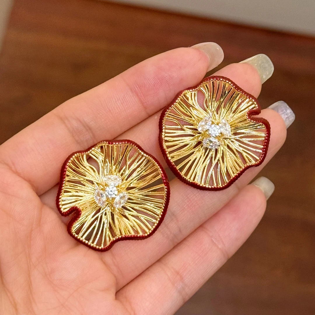 铜合金珐琅耳饰 E0332 时尚个性设计师款花朵耳钉