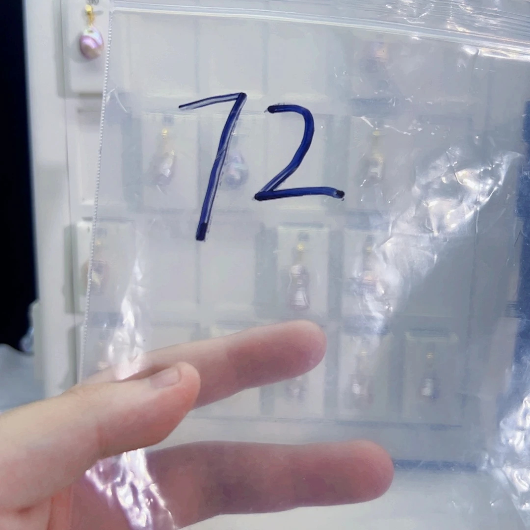 橙****淡水珍珠合金颈饰