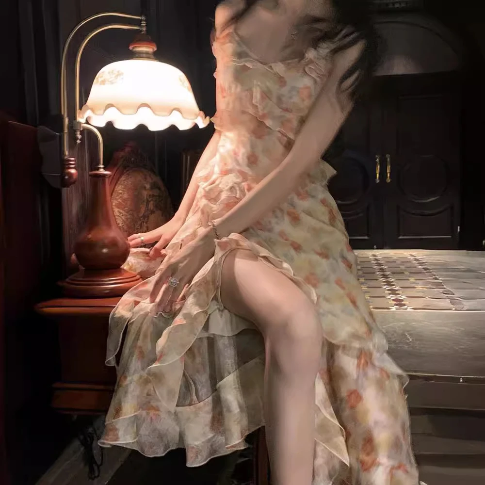 法式V领开叉碎花雪纺吊带连衣裙女2024夏季新款不规则无袖背心裙