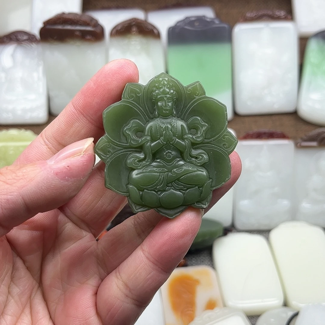 和田玉未镶嵌颈饰