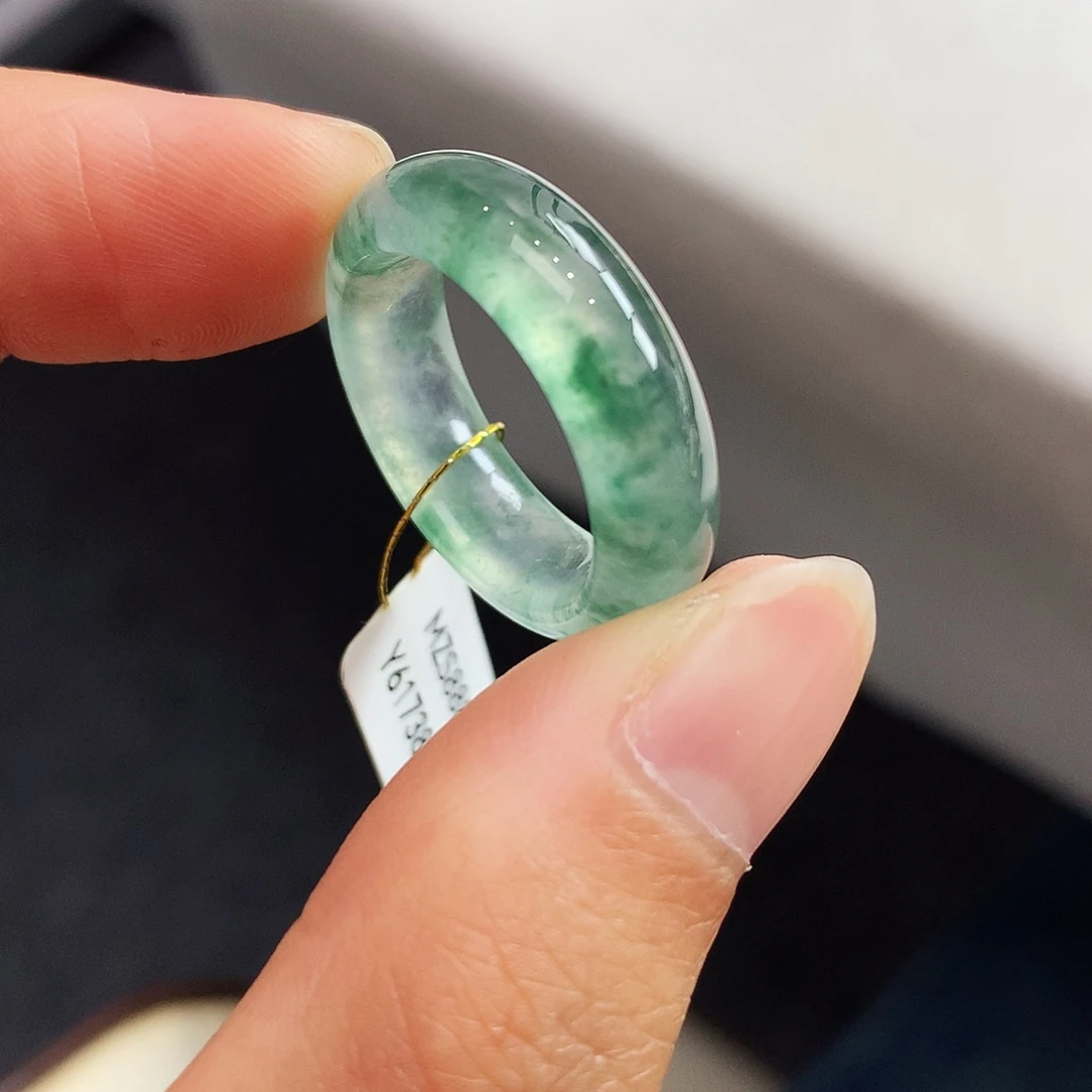 翡翠未镶嵌戒指15号